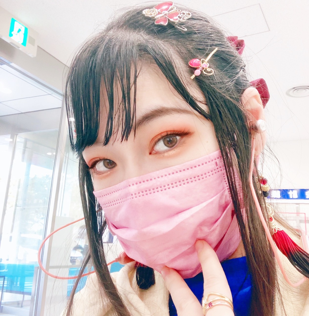 秋のトレンドメイク と 花鈿 かでん で秋トレンドメイク ノーリーズンファーム